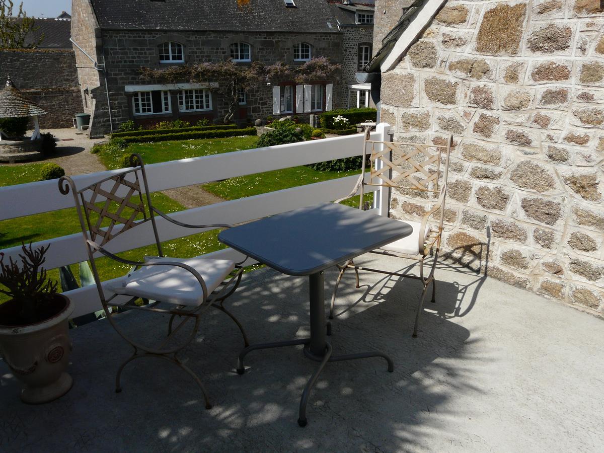 Hotel Le Conquerant Barfleur Exterior photo